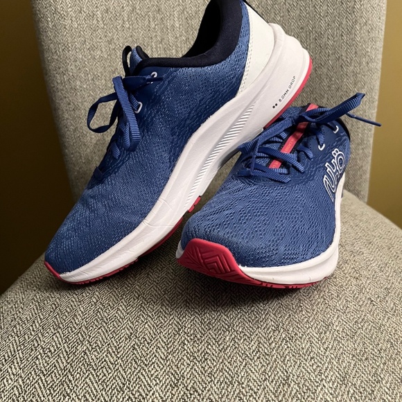 Ryka Never Quit Cross Trainer - Picture 2 of 4